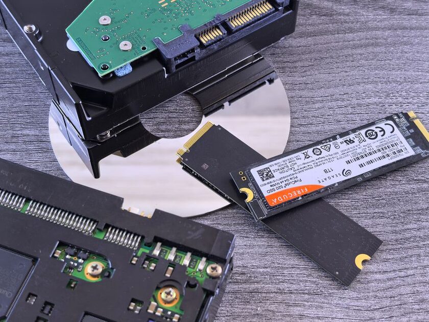 T7 1 To, SSD externe USB-C, 1 050 Mo/s, gris titane Samsung